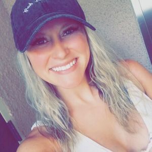 Meet your Posher, Leah